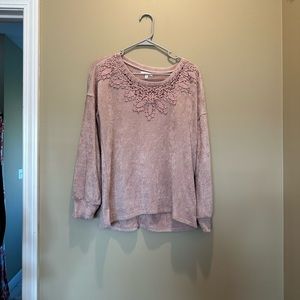 Maurices Velvet Sweatshirt Women’s Size Small